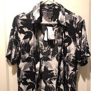 Guess Men’s summer shirt brand new with tag